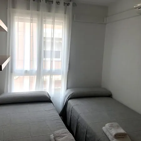 Bonito Y Acogedor Piso En Centro Rambla דירה *