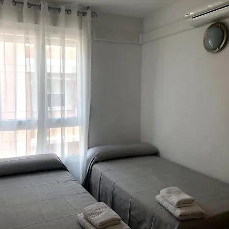 Bonito Y Acogedor Piso En Centro Rambla דירה אליקאנטה